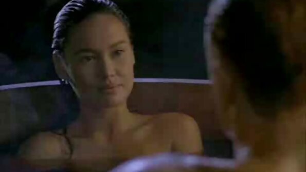 갈색 머리 귀염둥이 경험 멋진 항문 섹스 감사 에 새로운 연인